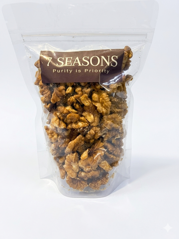 Premium Akhrot Giri – Fresh, Crunchy and Nutrient-Rich Walnuts